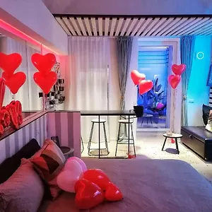 Hello Gorgeous Apartment Bari